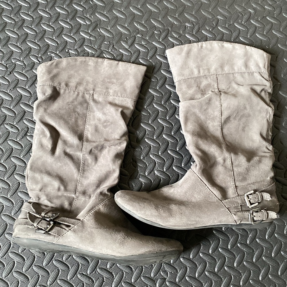 Gray boots